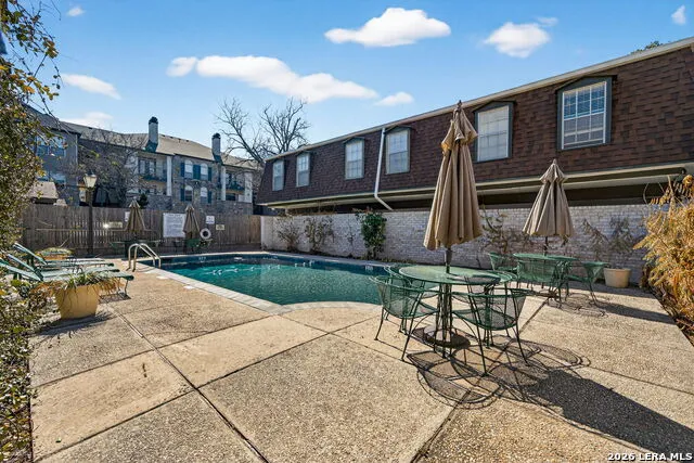 1045 Shook Avenue #145H Olmos Park, TX 78212